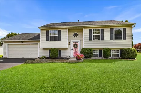 5985 Arentine Way, Cicero, NY 13039