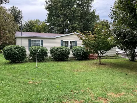 3350 Eagle Harbor Waterport Rd, Gaines, NY 14411