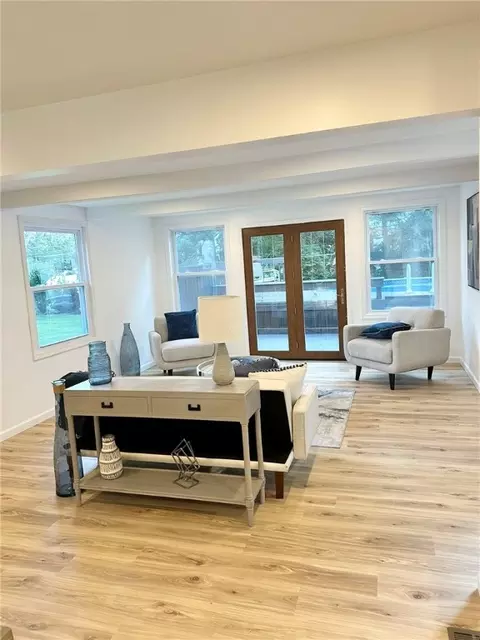114 Tottenham Rd, Irondequoit, NY 14609 photo 8