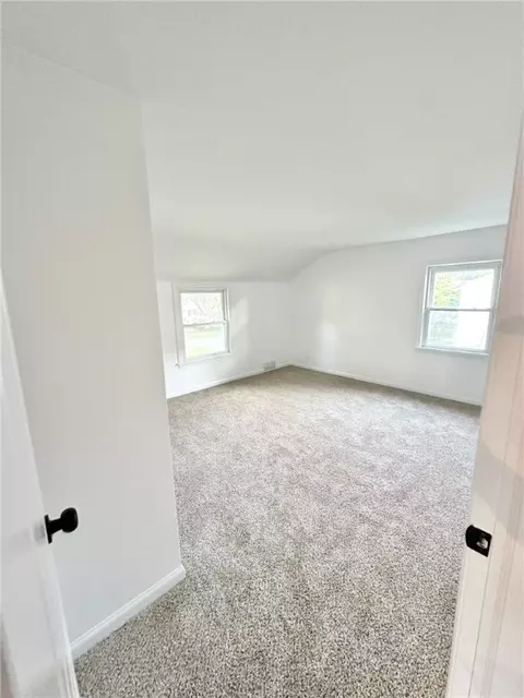 114 Tottenham Rd, Irondequoit, NY 14609 photo 24