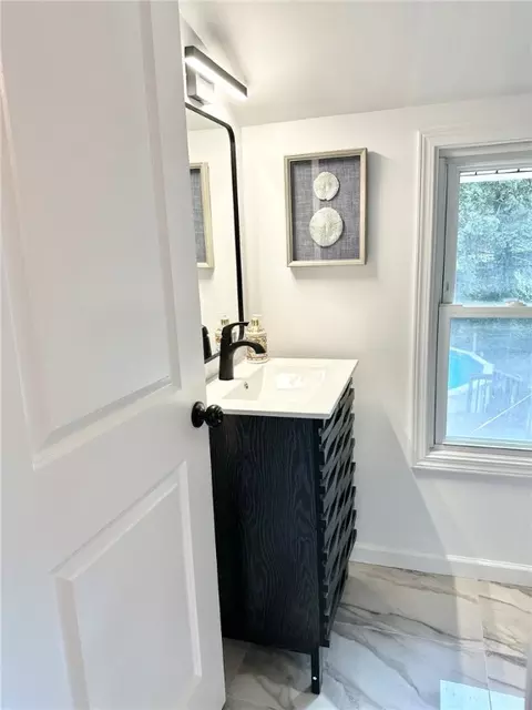 114 Tottenham Rd, Irondequoit, NY 14609 photo 15