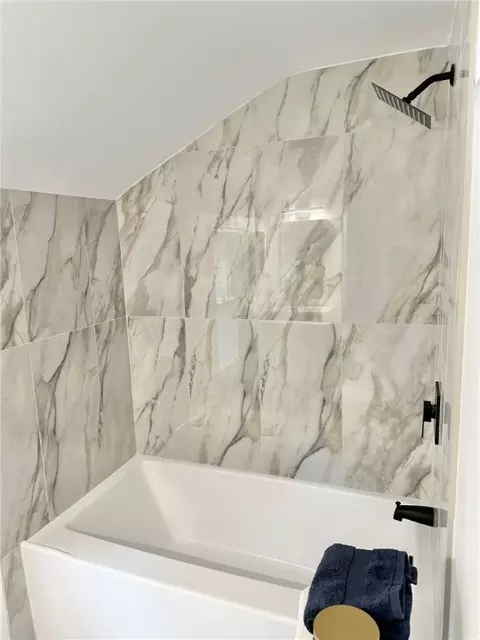 114 Tottenham Rd, Irondequoit, NY 14609 photo 14