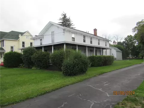 110 Summit St, Batavia, NY 14020