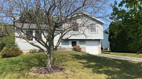 45 Greenridge Cres, Hamlin, NY 14464
