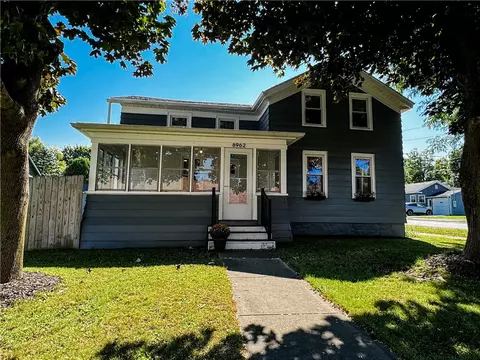8962 N Seneca St, Brutus, NY 13166
