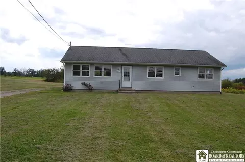 1483 Wellman Rd, Busti, NY 14710