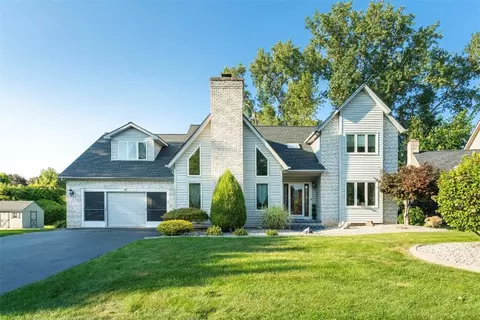 281 Red Hickory Dr, Greece, NY 14626