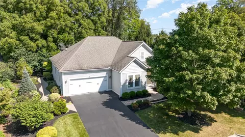 2 Conover Xing, Perinton, NY 14450