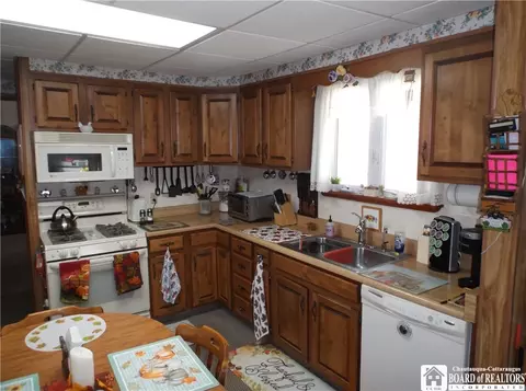122 N 17th St, Olean, NY 14760 photo 6