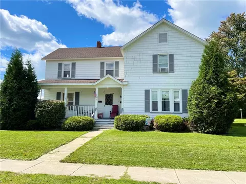20 West St, Geneva, NY 14456