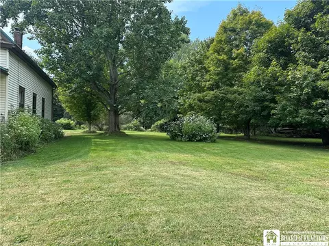 83 Beech St, Persia, NY 14070 photo 14
