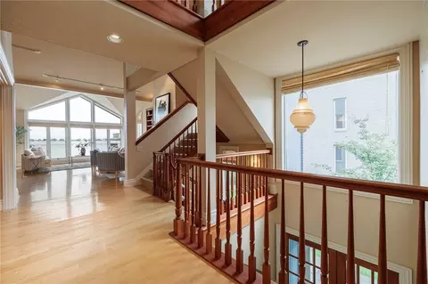2 Bay Point Cir, Irondequoit, NY 14622 photo 16
