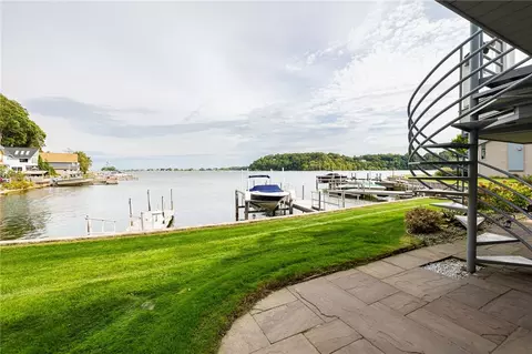 2 Bay Point Cir, Irondequoit, NY 14622 photo 46