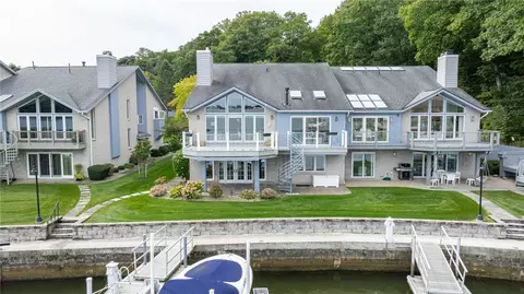 2 Bay Point Cir, Irondequoit, NY 14622 photo 48