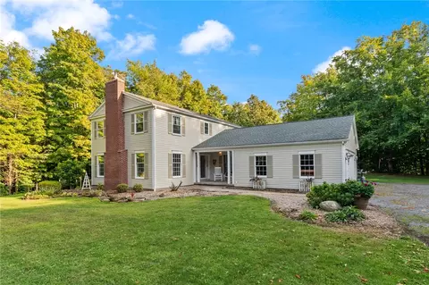 1268 Lake Rd, Ontario, NY 14519