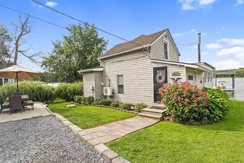 7809 Eagle Rd, Wolcott, NY 14590