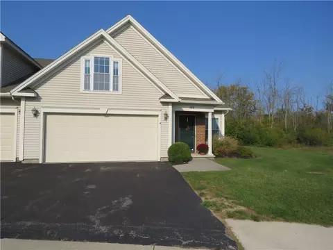 135 Eagle Pine Way, Rochester, NY 14623