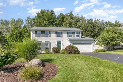 86 Princeton Ln, Perinton, NY 14450
