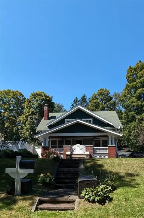 53 Saint John St, Walton, NY 13856