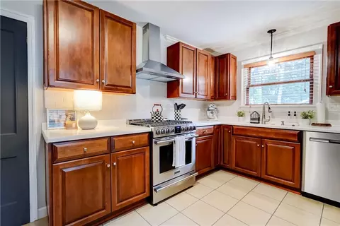 70 Stonehenge Rd, Irondequoit, NY 14609 photo 18