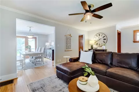 70 Stonehenge Rd, Irondequoit, NY 14609 photo 8