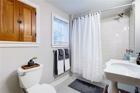 70 Stonehenge Rd, Irondequoit, NY 14609 photo 23