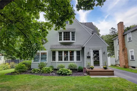 70 Stonehenge Rd, Irondequoit, NY 14609