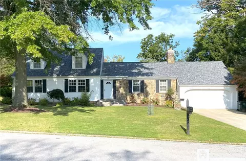 98 Westminster Dr, Ellicott, NY 14701