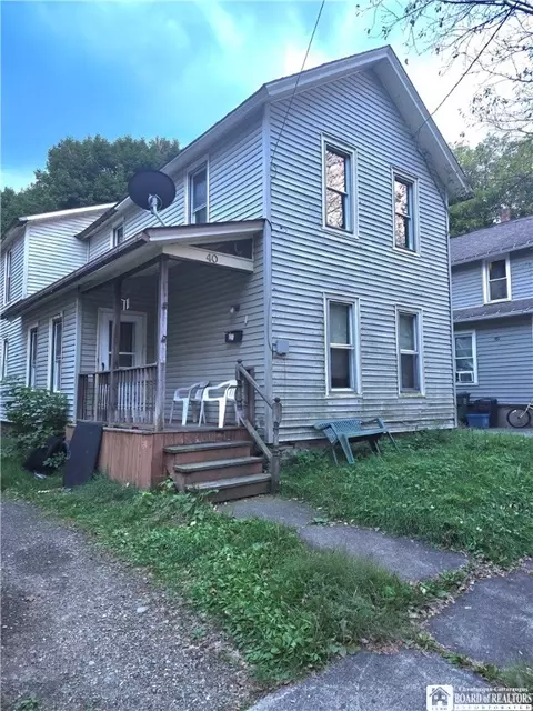 40 Peach St, Jamestown, NY 14701