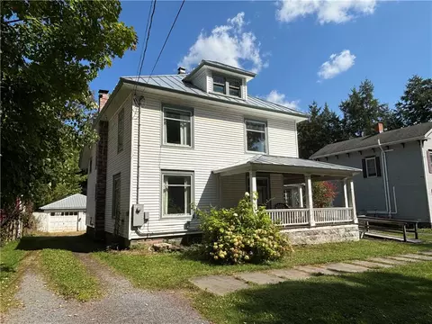 39 Clinton St, Delhi, NY 13753
