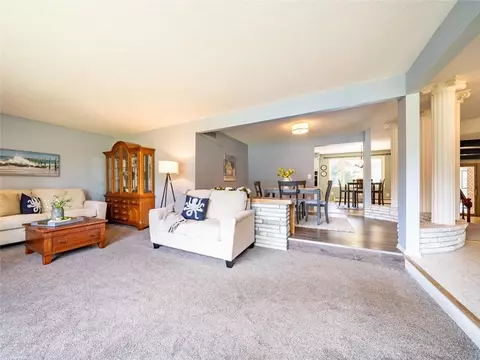 641 Thomas Ave, Irondequoit, NY 14617 photo 11