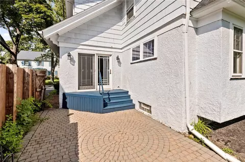 345 Hurstbourne Rd, Irondequoit, NY 14609 photo 33