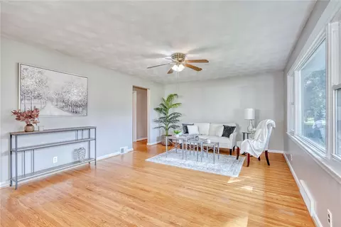 171 Spruce Ln, Irondequoit, NY 14622 photo 3