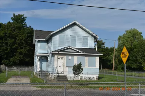 135 Reynolds St, Rochester, NY 14608