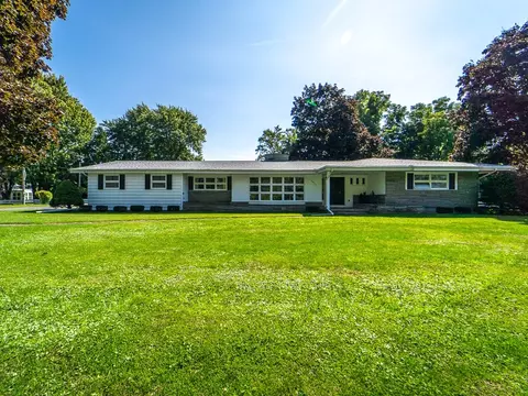 2077 County Rd 4, Seneca, NY 14547