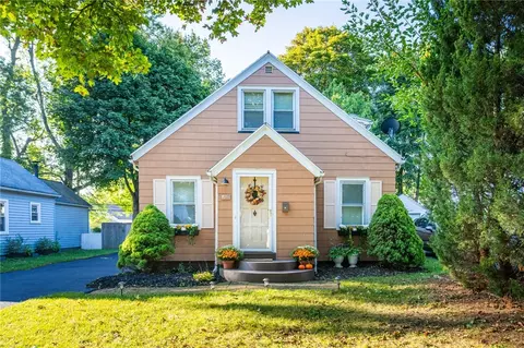 61 Wedgewood Park, Greece, NY 14616
