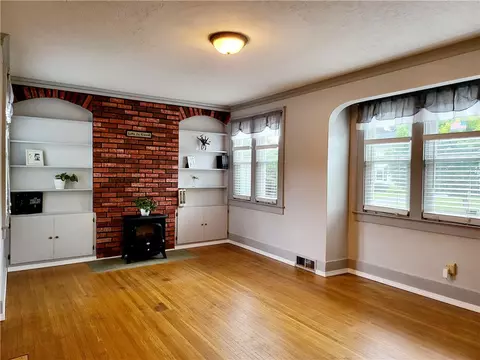 76 Williston Rd, Greece, NY 14616 photo 8