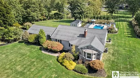 36 Lowell Pl, Pomfret, NY 14063