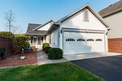 134 Cranbrook Ter, Webster, NY 14580