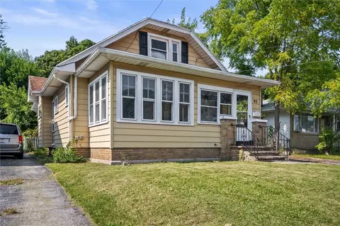 95 Fairgate St, Rochester, NY 14606