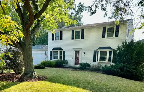 80 Squirrels Heath Rd, Perinton, NY 14450