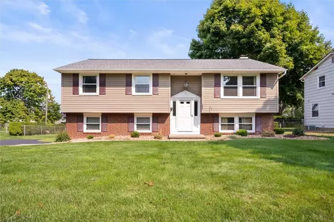 255 Tioga Dr, Greece, NY 14616