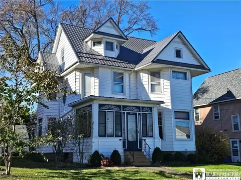 329 Dove St, Dunkirk, NY 14048