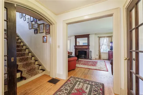 111 Sagamore Dr, Irondequoit, NY 14617 photo 6