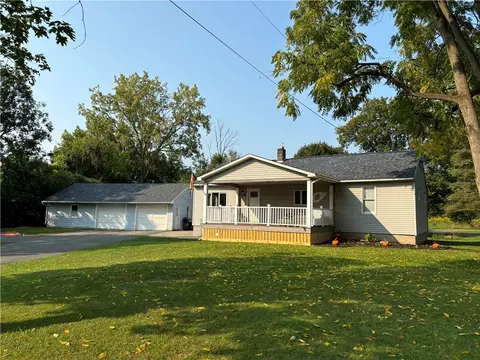 126 Lincoln Ave, Milo, NY 14527