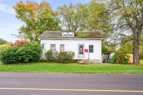 6177 Lake Rd S, Sweden, NY 14420