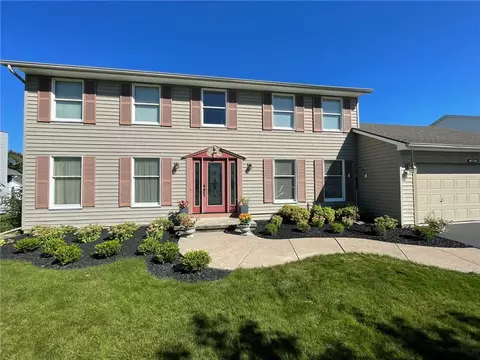 1009 Guinevere Dr, Greece, NY 14626