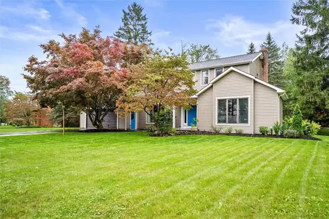 31 Pine Brook Cir, Penfield, NY 14526