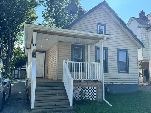 11 Otis St, Rochester, NY 14606