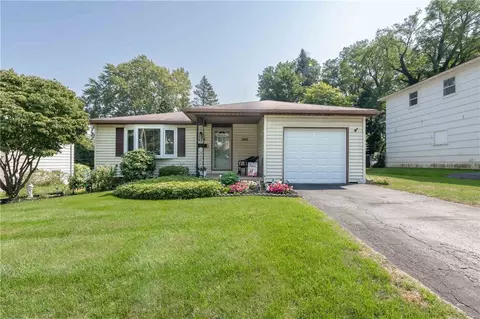 112 Valley St, Rochester, NY 14612